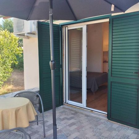 Apartmani Luni Premantura Dış mekan fotoğraf
