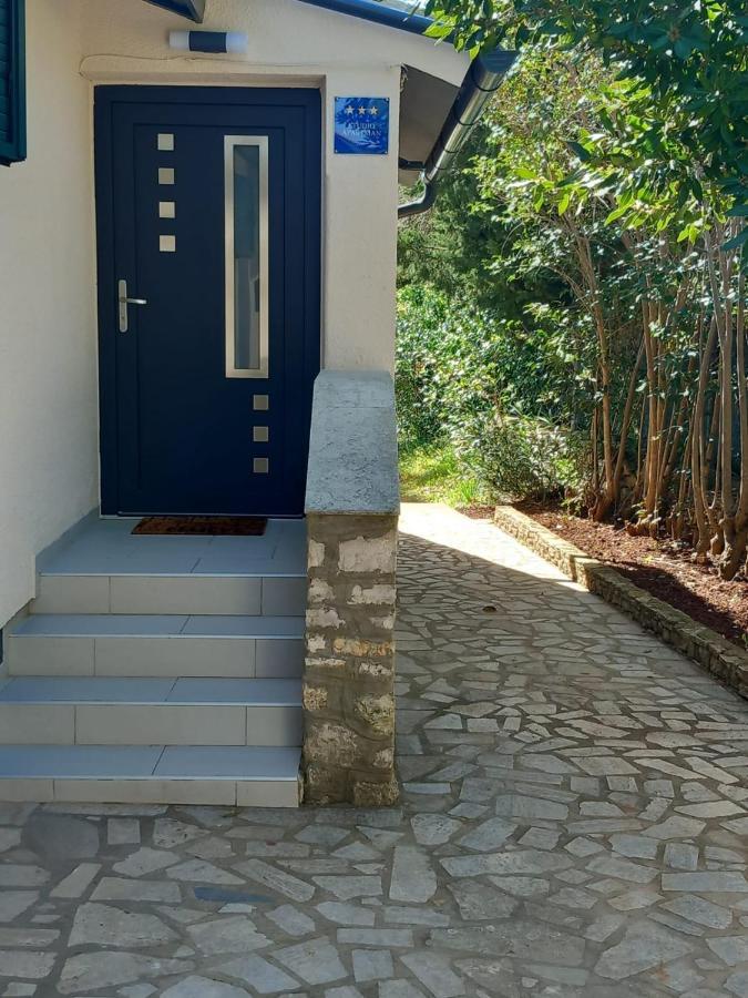 Apartmani Luni Premantura Dış mekan fotoğraf